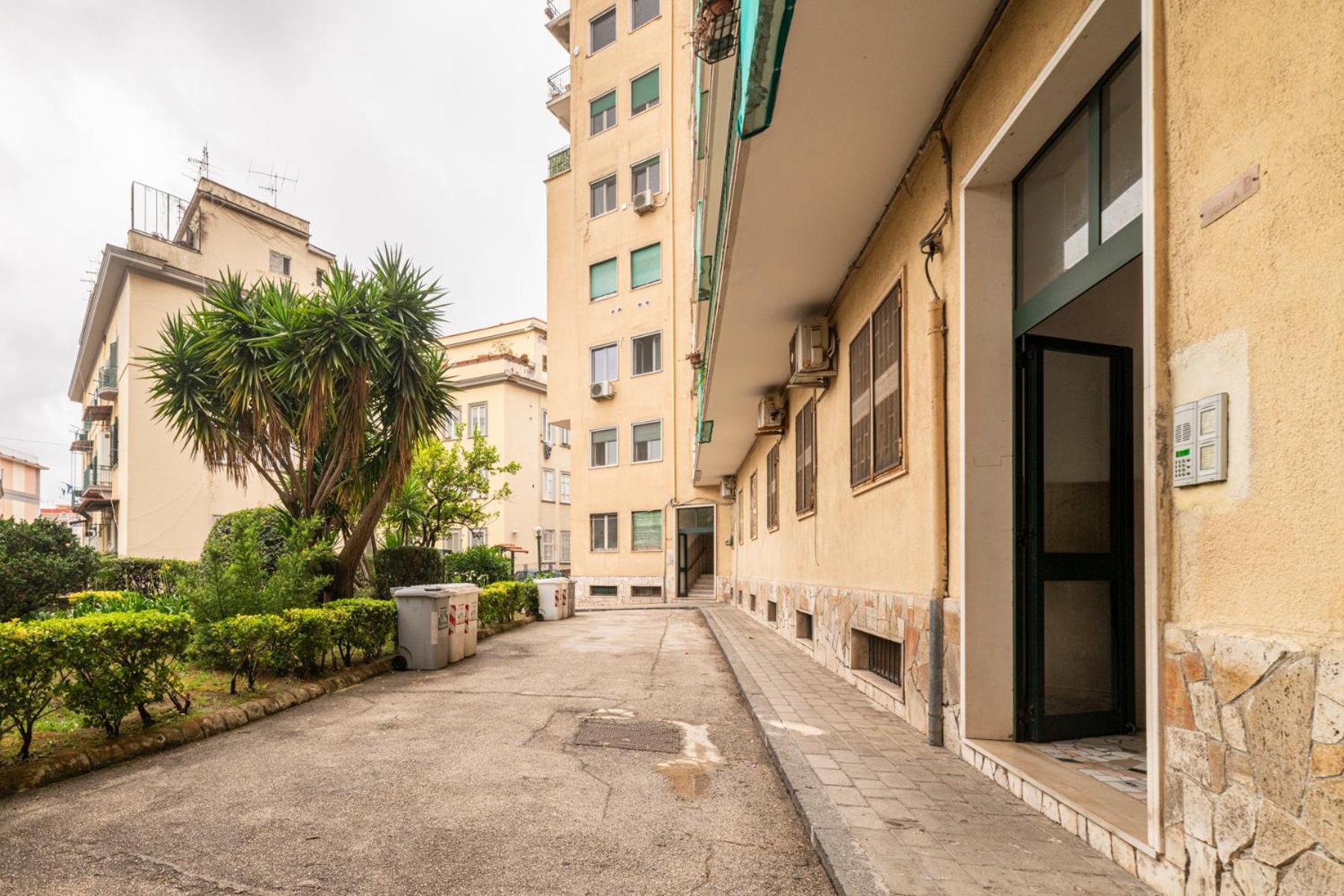 Appartamento Casa Arenula By Domusextra Napoli Esterno foto